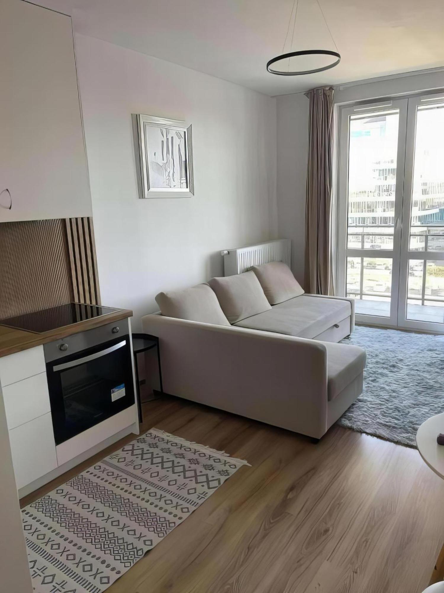 77 Wiktoryn Studio Apartamento Varsóvia Exterior foto